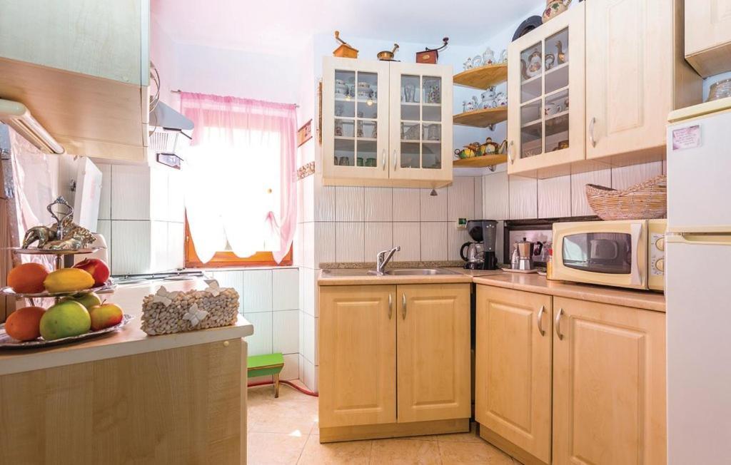 Old Castle Apartment Бакар Екстериор снимка