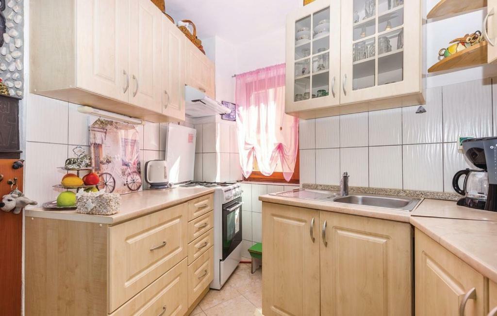 Old Castle Apartment Бакар Екстериор снимка